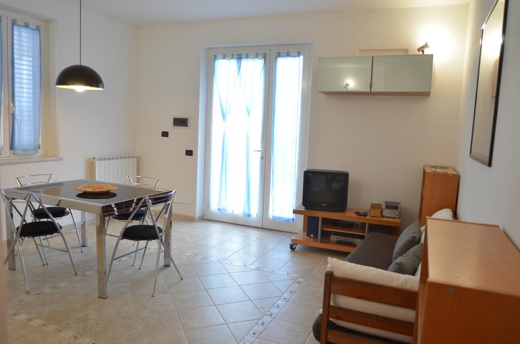 La Perla Del Magra Holidays House Monte Marcello Extérieur photo